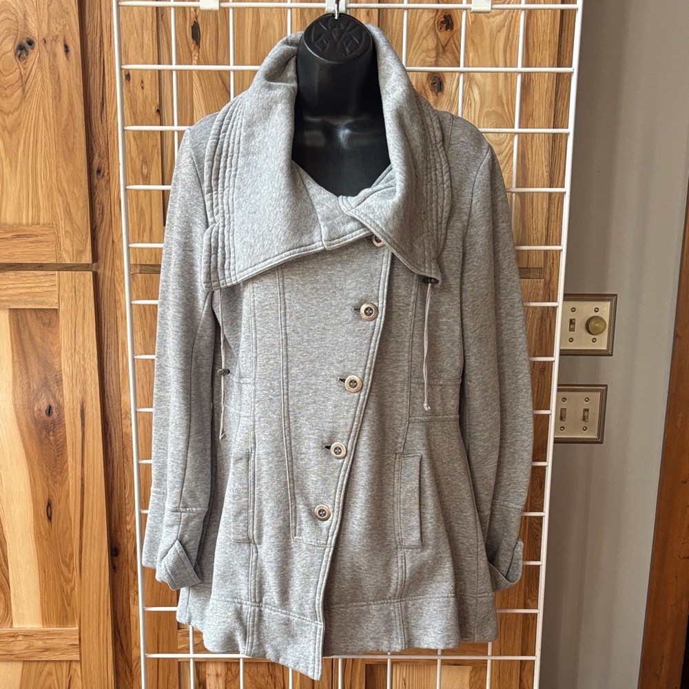Stylish Gray Women's Jacket with Button Accents